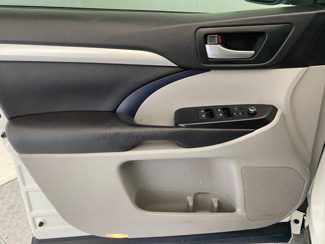 used 2016 Toyota Highlander car, priced at $18,999