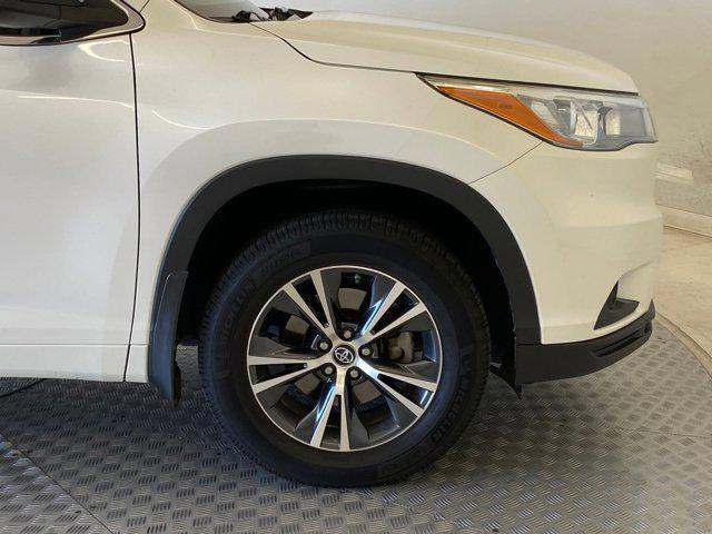 used 2016 Toyota Highlander car, priced at $18,999