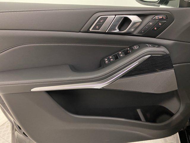 new 2026 BMW X7 car, priced at $97,350