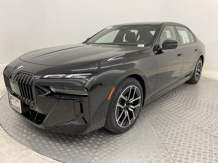 new 2024 BMW 760 car, priced at $125,995