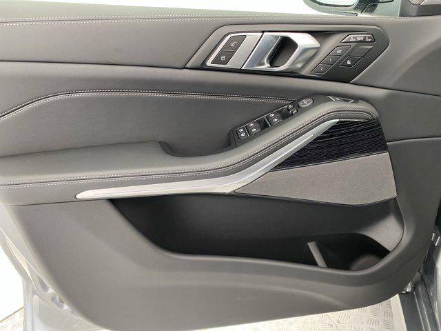 new 2026 BMW X7 car, priced at $94,650