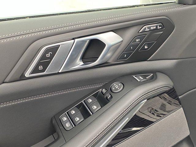 new 2026 BMW X7 car, priced at $96,900