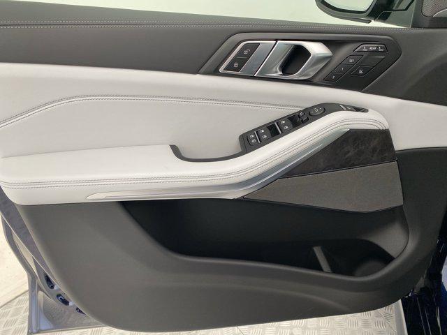 new 2026 BMW X7 car, priced at $96,600