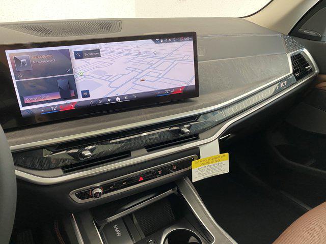 new 2025 BMW X7 car, priced at $93,470