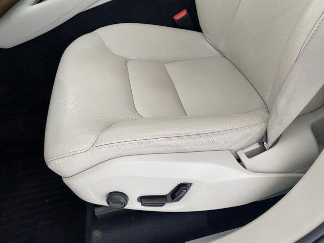 used 2022 Volvo XC90 car, priced at $37,498