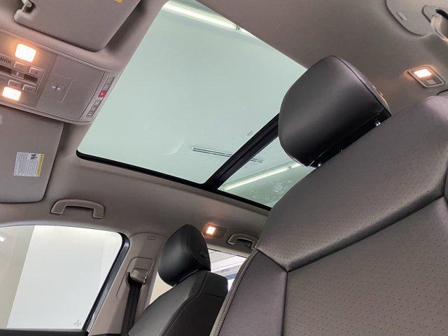 used 2018 Volkswagen Atlas car, priced at $21,999