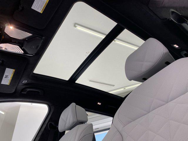 new 2026 BMW X7 car, priced at $94,650
