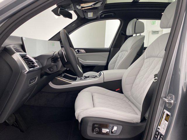 new 2026 BMW X7 car, priced at $91,150