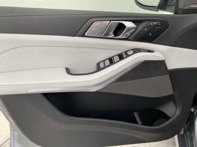 new 2026 BMW X7 car, priced at $91,150