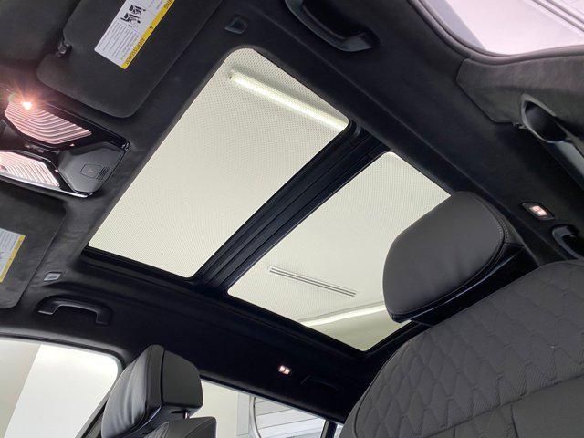 new 2026 BMW X7 car, priced at $122,100