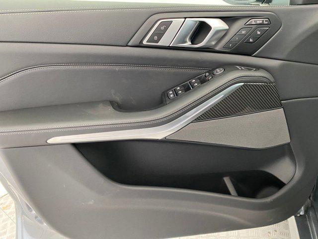 new 2026 BMW X7 car, priced at $122,100