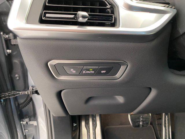 new 2026 BMW X7 car, priced at $122,100