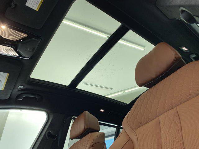 new 2026 BMW X7 car, priced at $100,050