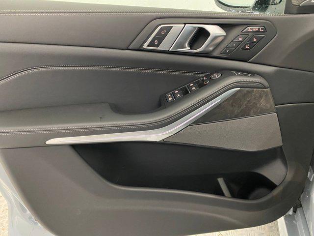 new 2026 BMW X7 car, priced at $97,555