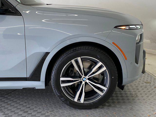 new 2026 BMW X7 car, priced at $126,800