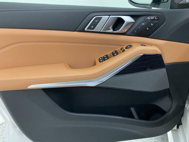 new 2026 BMW X7 car, priced at $98,400