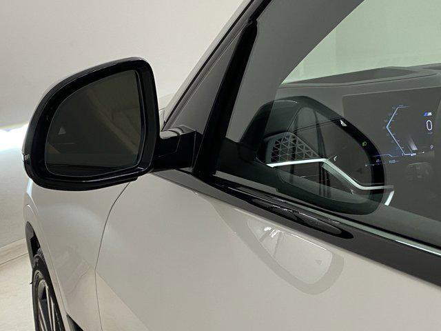 new 2026 BMW X7 car, priced at $98,400