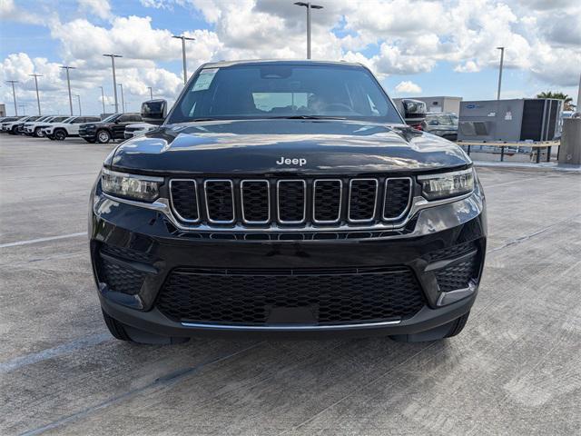 new 2025 Jeep Grand Cherokee car, priced at $39,254