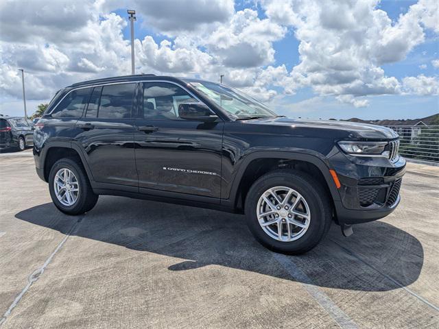 new 2025 Jeep Grand Cherokee car, priced at $39,254