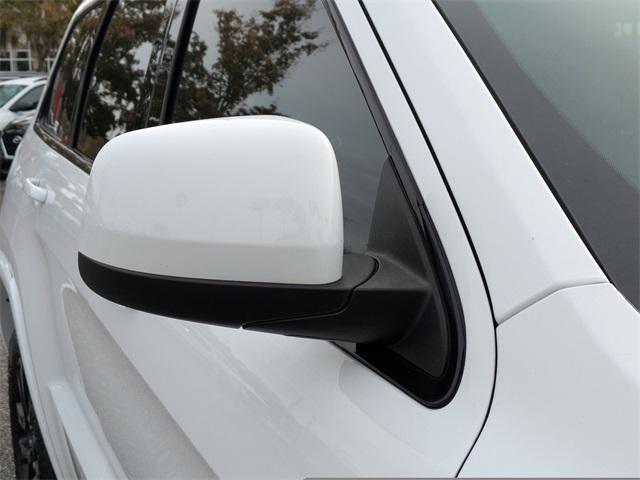 used 2022 Jeep Grand Cherokee car, priced at $26,990