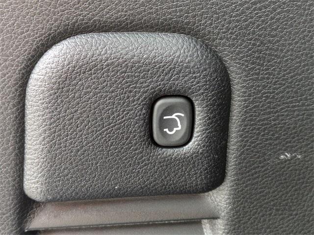 used 2022 Jeep Grand Cherokee car, priced at $26,990