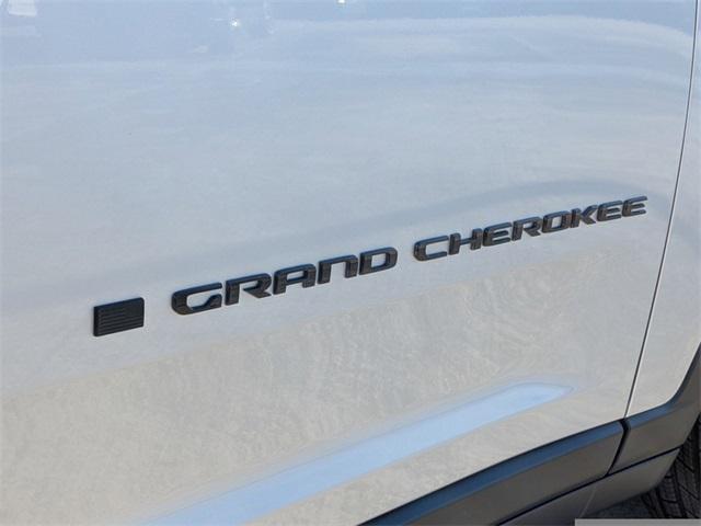 new 2025 Jeep Grand Cherokee L car, priced at $42,884