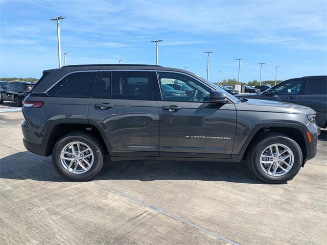 new 2025 Jeep Grand Cherokee car, priced at $38,071