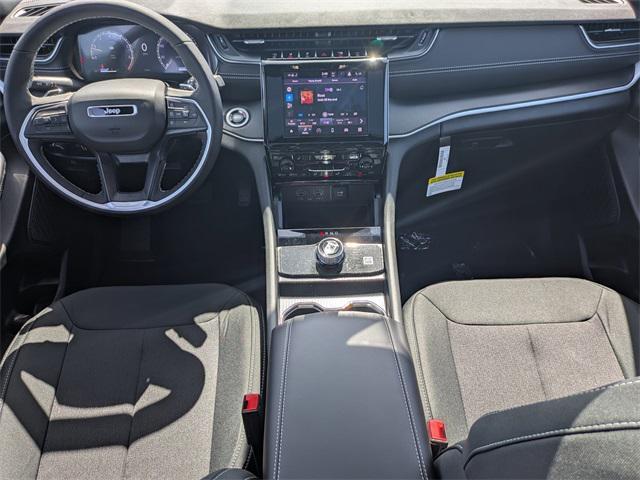 new 2025 Jeep Grand Cherokee car, priced at $38,071