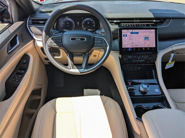 new 2025 Jeep Grand Cherokee car, priced at $50,727