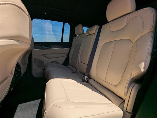 new 2025 Jeep Grand Cherokee car, priced at $50,727