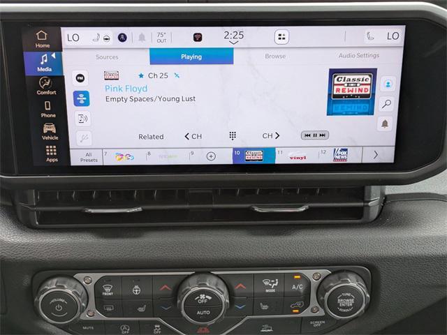 new 2025 Jeep Wrangler car, priced at $47,380