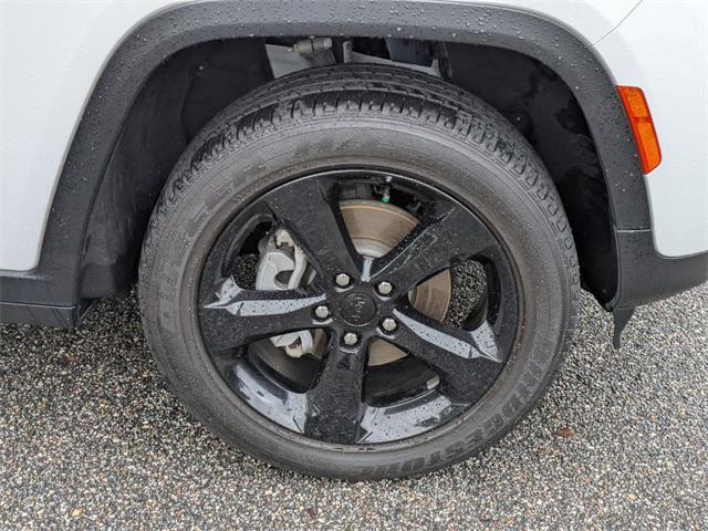 used 2023 Jeep Grand Cherokee car, priced at $34,990