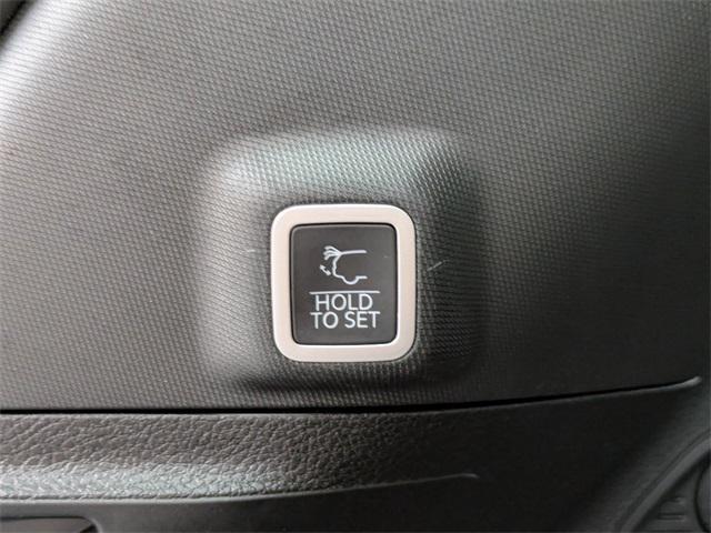 used 2023 Jeep Grand Cherokee car, priced at $34,990
