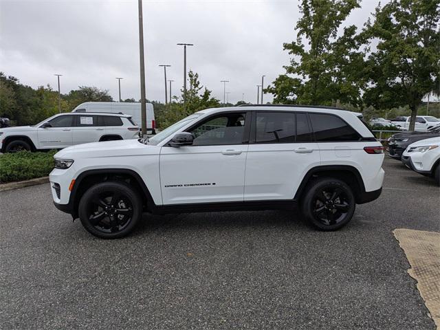 used 2023 Jeep Grand Cherokee car, priced at $34,990