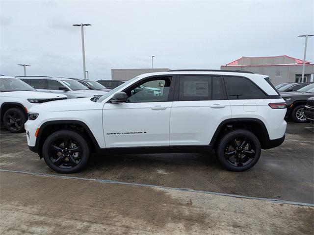 new 2025 Jeep Grand Cherokee car, priced at $50,680