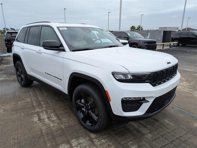 new 2025 Jeep Grand Cherokee car, priced at $50,680