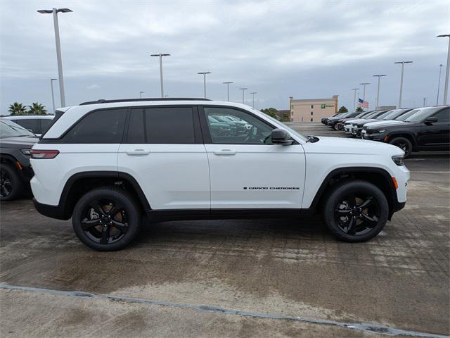 new 2025 Jeep Grand Cherokee car, priced at $50,680