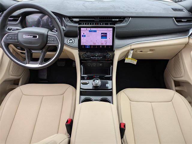 new 2025 Jeep Grand Cherokee car, priced at $50,680