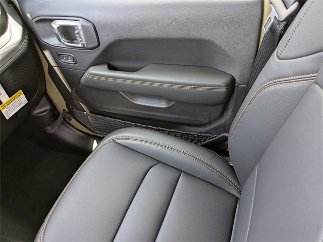 new 2025 Jeep Gladiator car, priced at $44,977