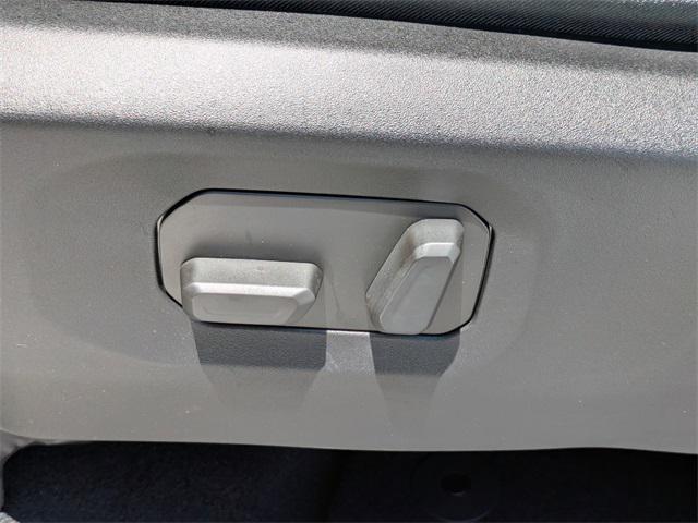 new 2025 Jeep Gladiator car, priced at $44,977