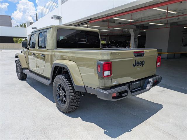 new 2025 Jeep Gladiator car, priced at $44,977