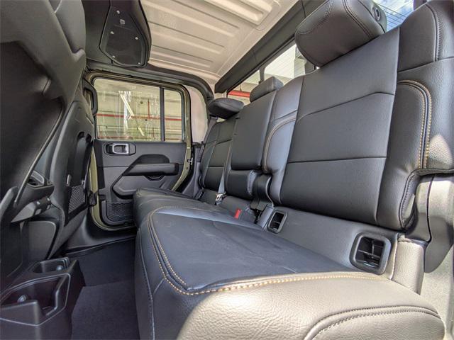 new 2025 Jeep Gladiator car, priced at $44,977