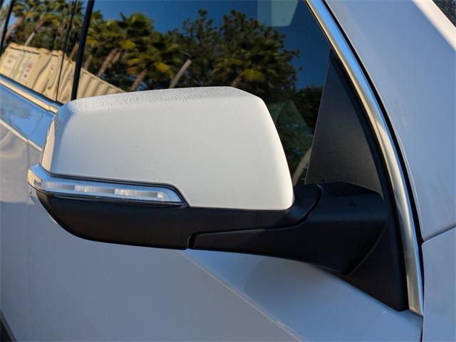 used 2023 Chevrolet Traverse car, priced at $31,990