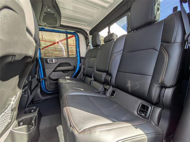 new 2025 Jeep Gladiator car, priced at $45,102