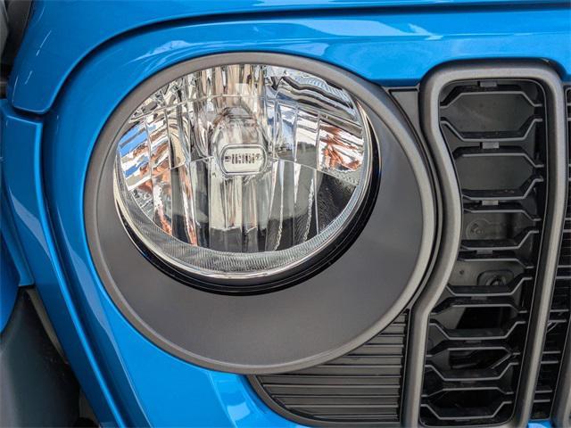 new 2025 Jeep Gladiator car, priced at $45,102