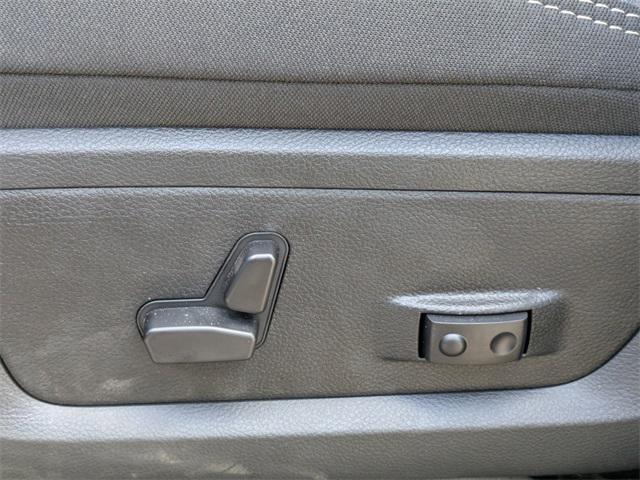 new 2025 Ram 2500 car, priced at $70,324