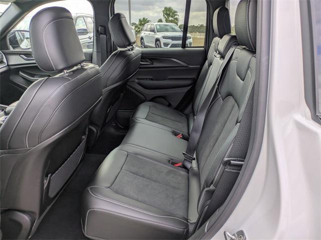 new 2025 Jeep Grand Cherokee car, priced at $41,317