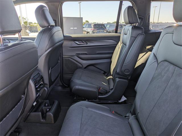 new 2025 Jeep Grand Cherokee L car, priced at $37,989