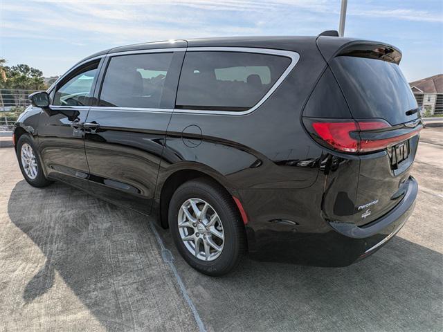 new 2025 Chrysler Pacifica car, priced at $43,034