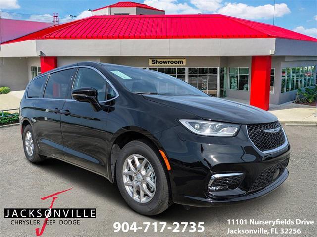 new 2025 Chrysler Pacifica car, priced at $43,034